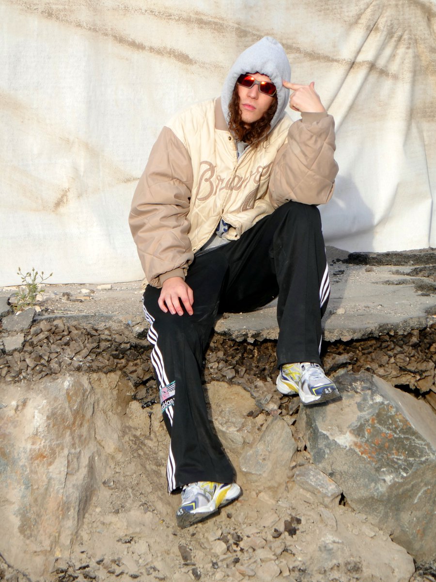 Spotify's tweet image. Can always go for some new Bladee. Listen to DRAIN STORY ahead of his Spiderr album dropping September 30 spotify.link/bladeeds