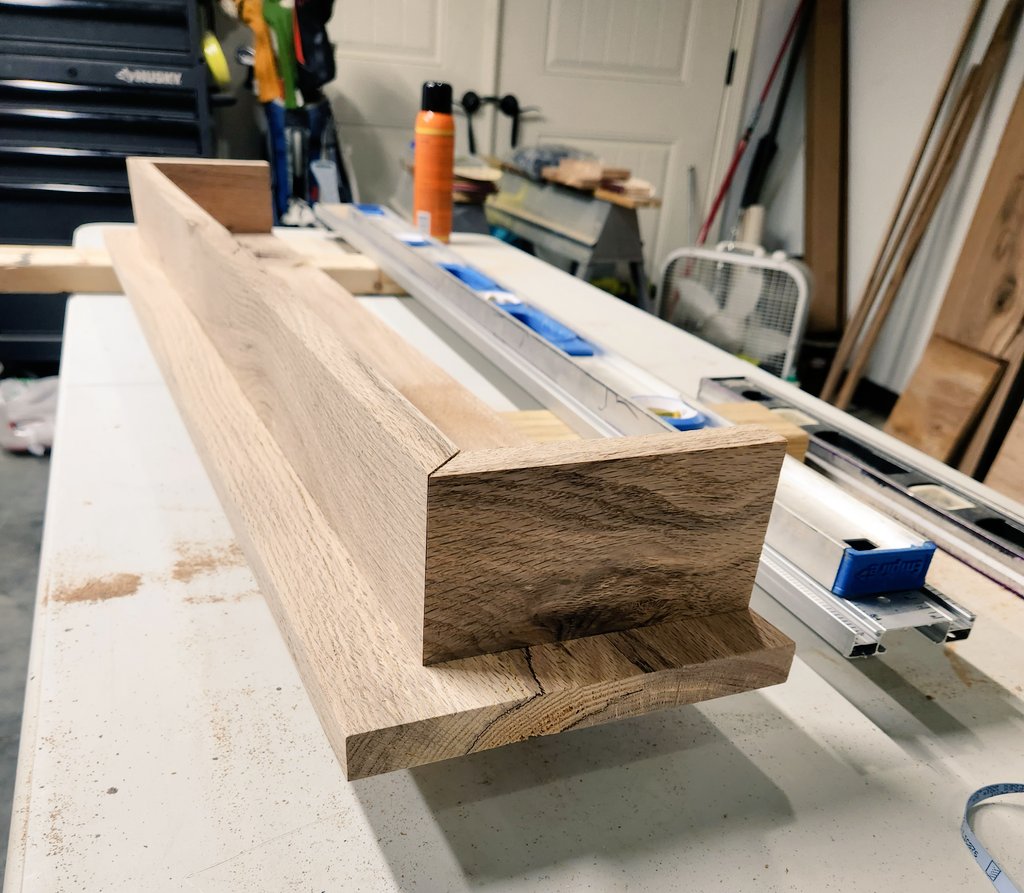 Made some progress on the mantle this morning. Dry fitting all the pieces to get them fitting perfectly. 👌👌💯💯 #mantel #fireplacemantel #woodworking #redoak #diyfireplace