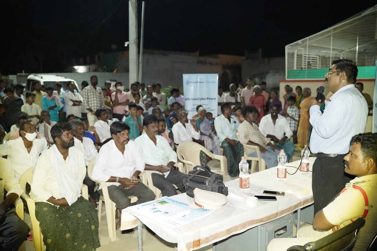 cyberpeacengo's tweet photo. #Drive4CyberPeace reached #Upparpally wherein the #CyberPeace☮️ team spoke to the people and created awareness about #DataProtection and gathered their views on the nuances of #DataPrivacy.
#CyberSecurity #Telangana https://t.co/M0PpzWvQ4X