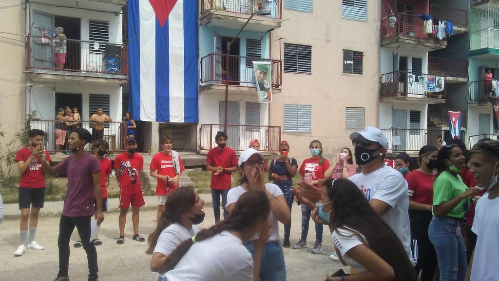 Nosotros somos así jóvenes, alegres y diversos por eso damos nuestro Si por el #CòdigoSì #Cuba #SanctiSpiritus #Referendo #TuVotoCuenta #CenCuba #códigosí