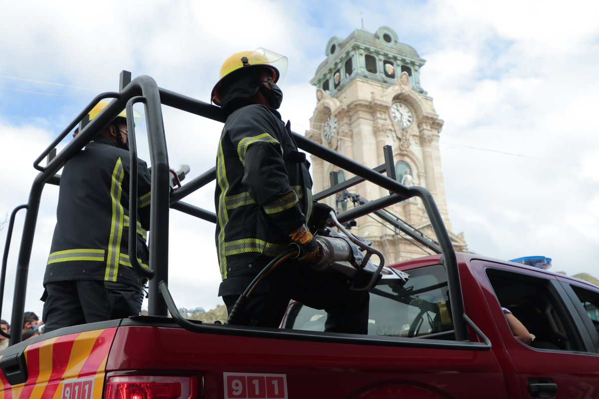Agradezco a todas la mujeres y hombres que participaron en este desfile lleno de historia y tradición.

Honor y reconocimiento a los héroes que nos dieron independencia y libertad. ¡Qué orgullo ser mexicano! ¡Qué orgullo ser hidalguense!

#ElPuebloPrimero