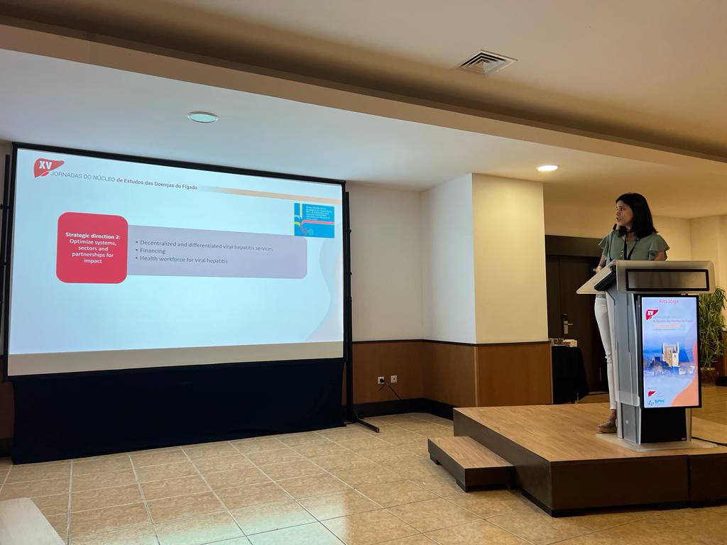 NEDFigado's tweet photo. A erradicação da hepatite C é uma prioridade e cada vez mais uma realidade. A comunicação da Dra. Rita Jorge mostrou o caminho. #nedf #spmi #hepatiteC #hepatologia https://t.co/D2UdW8SptA