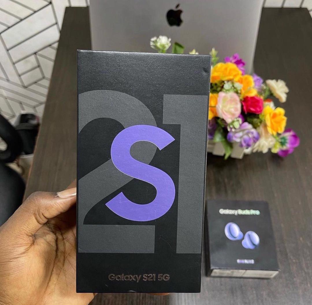 2dotsmarket's tweet photo. Brand new Samsung S21
490k
Call / Whatsapp:07013022077

https://t.co/pFePRTpEGN

#ClearRoad #Samsung #BraceForTakeoff #LisaViola 
#BBNajia7 #OccupyINEC #FridayVibes #BBNaija #figma https://t.co/ZPbMCW5BuJ