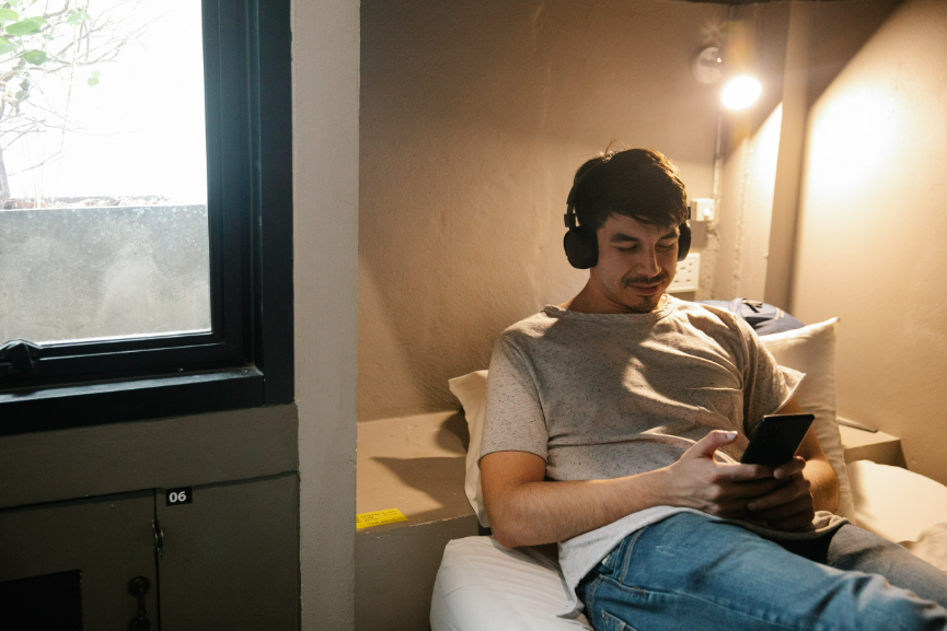 Tes sentiments sont valables. Nous sommes là pour te soutenir 24h/24 et 7j/7.

Les jeunes peuvent envoyer TEXTO au 686868 et les adultes, MIEUX au 741741.