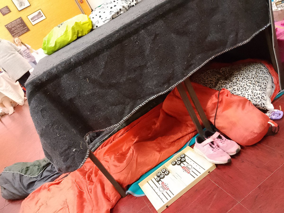 StJoseph39th's tweet photo. Made dens at the sleepover https://t.co/xgrm49L0ty