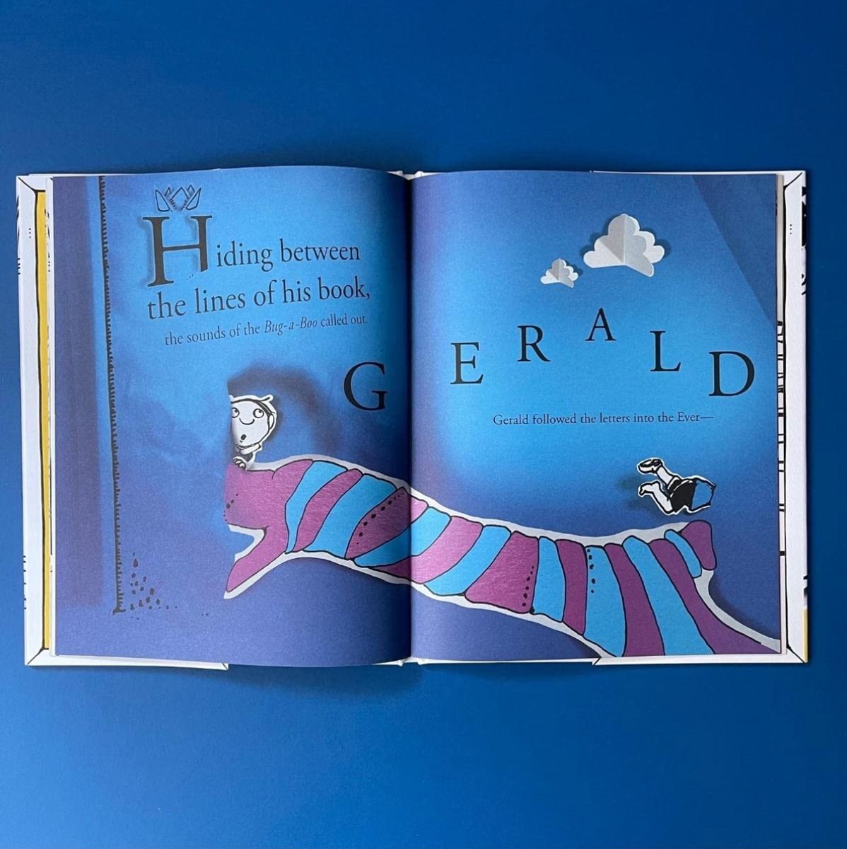MrsandMrMacLeod's tweet photo. Thank you to @UnionSquareKids for taking a few shots of the final book on that gorgeous paper! 😍 Only a few more weeks until HOW TO EAT A BOOK hits shelves!
Ages 3-8 #eatabook #howtoeatabook https://t.co/irkdfjEuCr