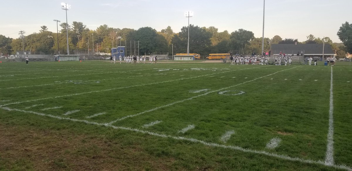 You are looking live at Jarvis Stadium in Ansonia. The 10th ranked Chargers host Woodland. Last time.I covered a regular season #cthsfb game was last Thanksgiving right here at Jarvis. Thrilling game between Ansonia and Naugy which snapped Chargers long NVL win streak.