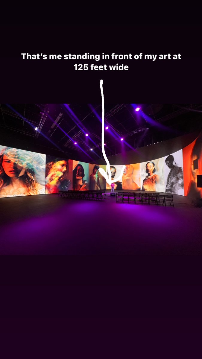 jeremycowart's tweet photo. I got to experience my art at 125 feet wide today. This arrow is pointing to me :) 🤯🤯 https://t.co/h8dqlxJ5JW