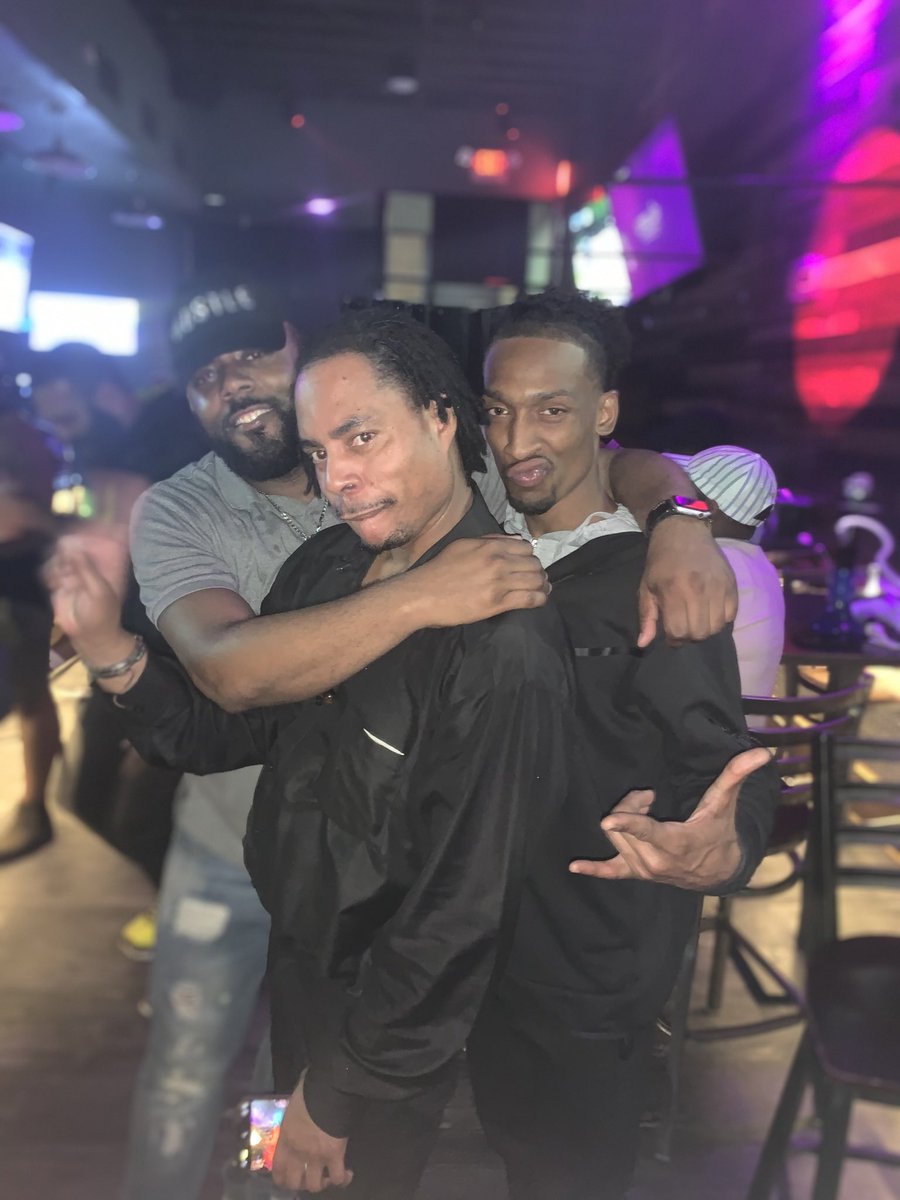 KashimXoXo's tweet image. #messiahdanceworks FAMILY IS WHAT YOU CHOOSE OR WHOM  CHOOSES YOU #FAMILYLOVE #DANCETEACHERPROBLEMS #TaurusPower #SpreadinLovs #JuBeeFamily #loveyourselftoday #loveyourbody #LoveInTheWay #pridelove #brooklynstandthefup #crownheightsbaby