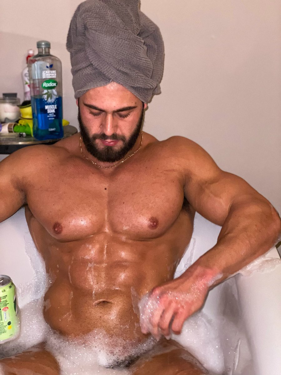 JamesATkhan's tweet photo. Take a dip 💦 https://t.co/2YJhhx8ziA