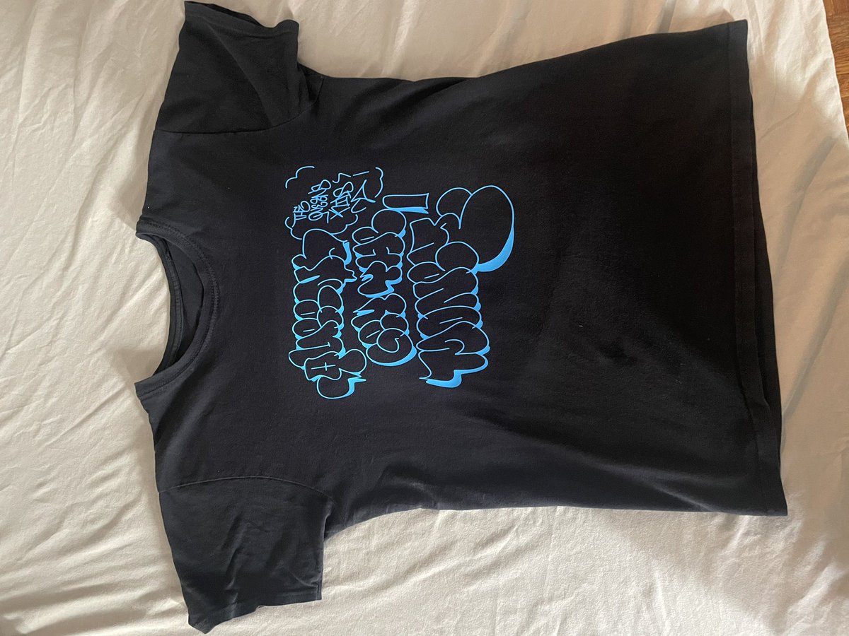 Queens get the money Dm size and color if interested