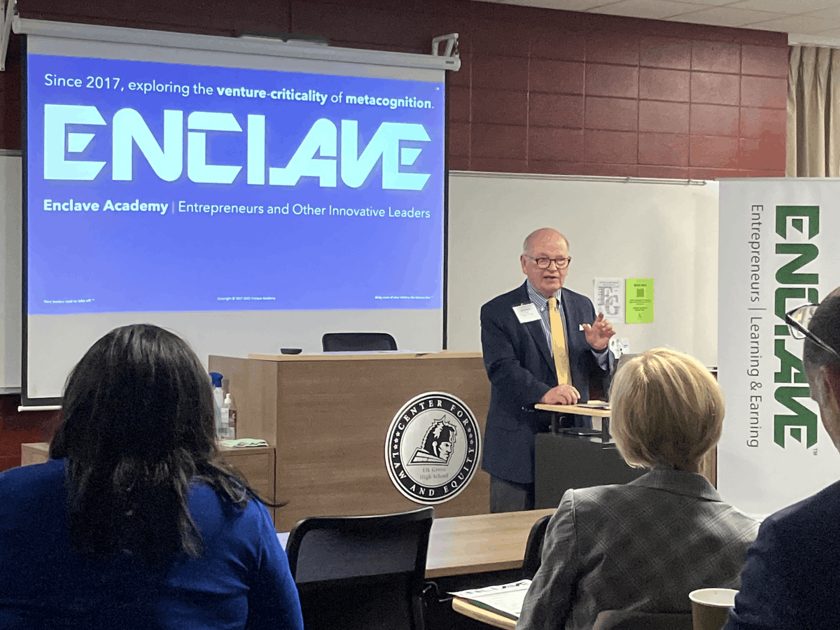 KBMorrison15's tweet photo. I want to give a big thank you to John Dallas and @enclave_center for bringing the @UofILSystem  to the 15th district. It was great hearing about post secondary education opportunities for Illinois residents as well as being able to speak alongside @CongressmanRaja! https://t.co/6Zmof1lfhq