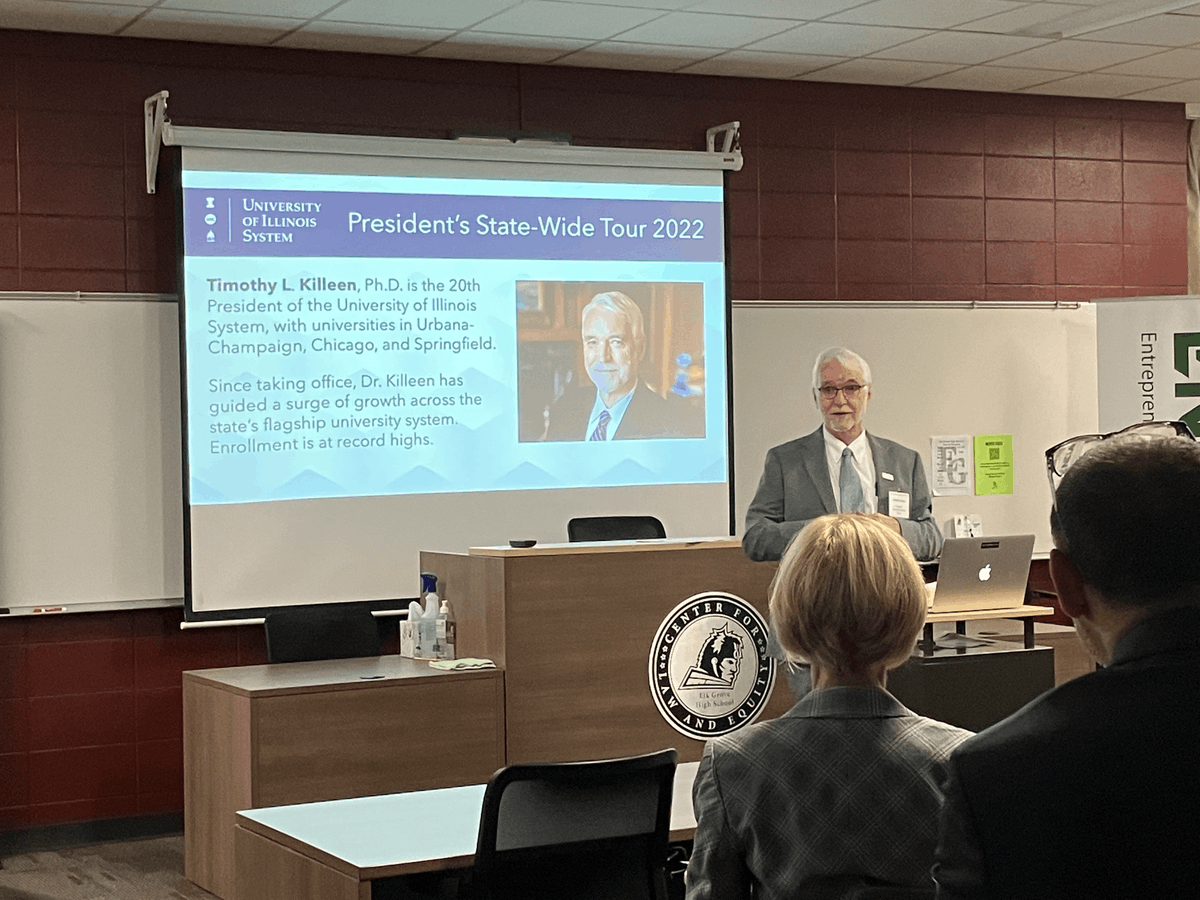 KBMorrison15's tweet photo. I want to give a big thank you to John Dallas and @enclave_center for bringing the @UofILSystem  to the 15th district. It was great hearing about post secondary education opportunities for Illinois residents as well as being able to speak alongside @CongressmanRaja! https://t.co/6Zmof1lfhq
