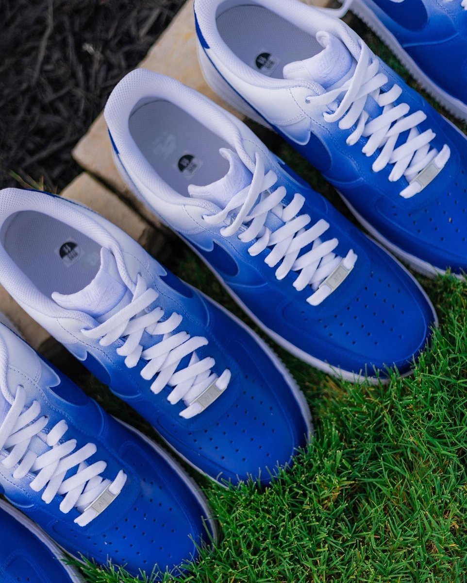jada_theblock's tweet photo. Biggest order I’ve done in a while! 🔵

A 13 pair order from @byuwbb !

#byu #brighamyounguniversity #byuwbb #byubasketball #customshoes #customsneakers #customairforces #customairforce https://t.co/YBNrN6uaaZ