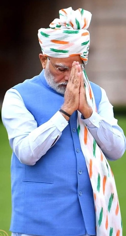 dasshouvik01's tweet photo. @narendramodi Happy Birthday modiji..🇮🇳🇮🇳🇮🇳🇮🇳 https://t.co/0zSdvhka98