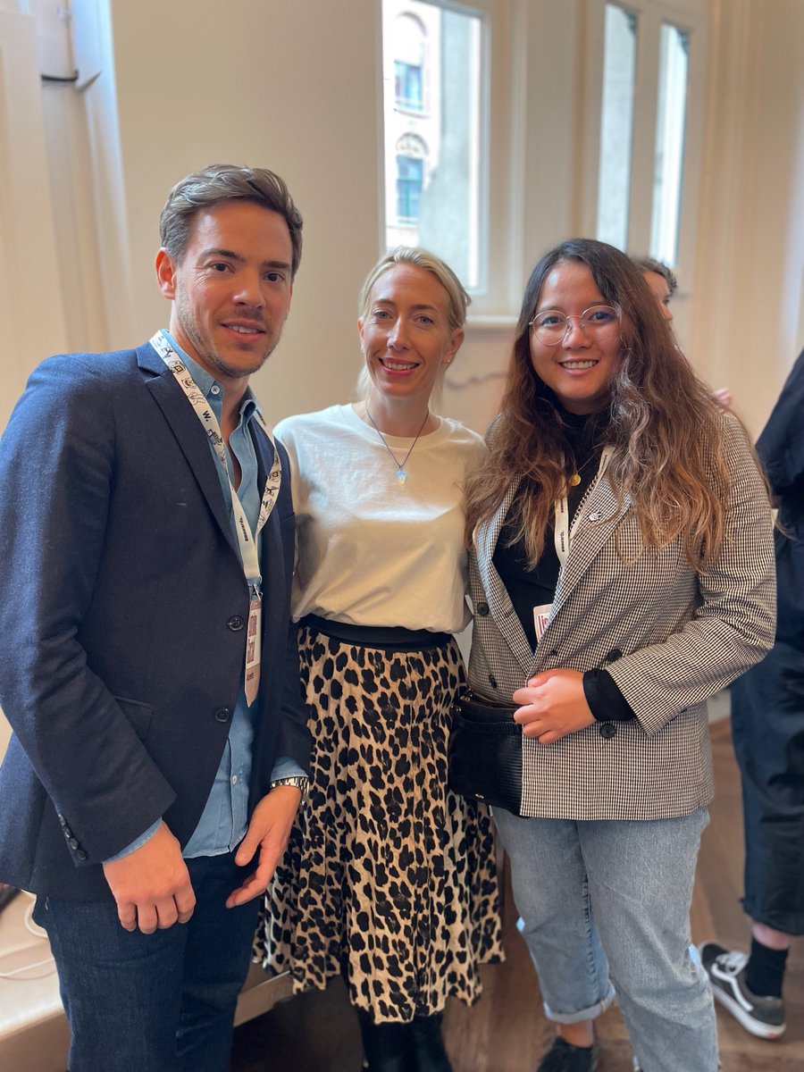 Adveris's tweet image. La conférence #Awwwards d&apos;Amsterdam est terminée 🎉 🇳🇱
Merci beaucoup à tous les intervenants et les organisateurs pour avoir fait de cette conférence une expérience si mémorable !
Vous avez tous été incroyables ❤️ #awwwwardsconf
@Awwwards @AntoineGastal @LisaChaupro