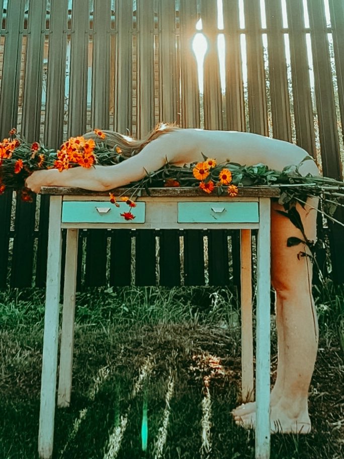 here is the #girlsgang special edition🤍
“gardening C”
1xtz

objkt.com/asset/hicetnun…