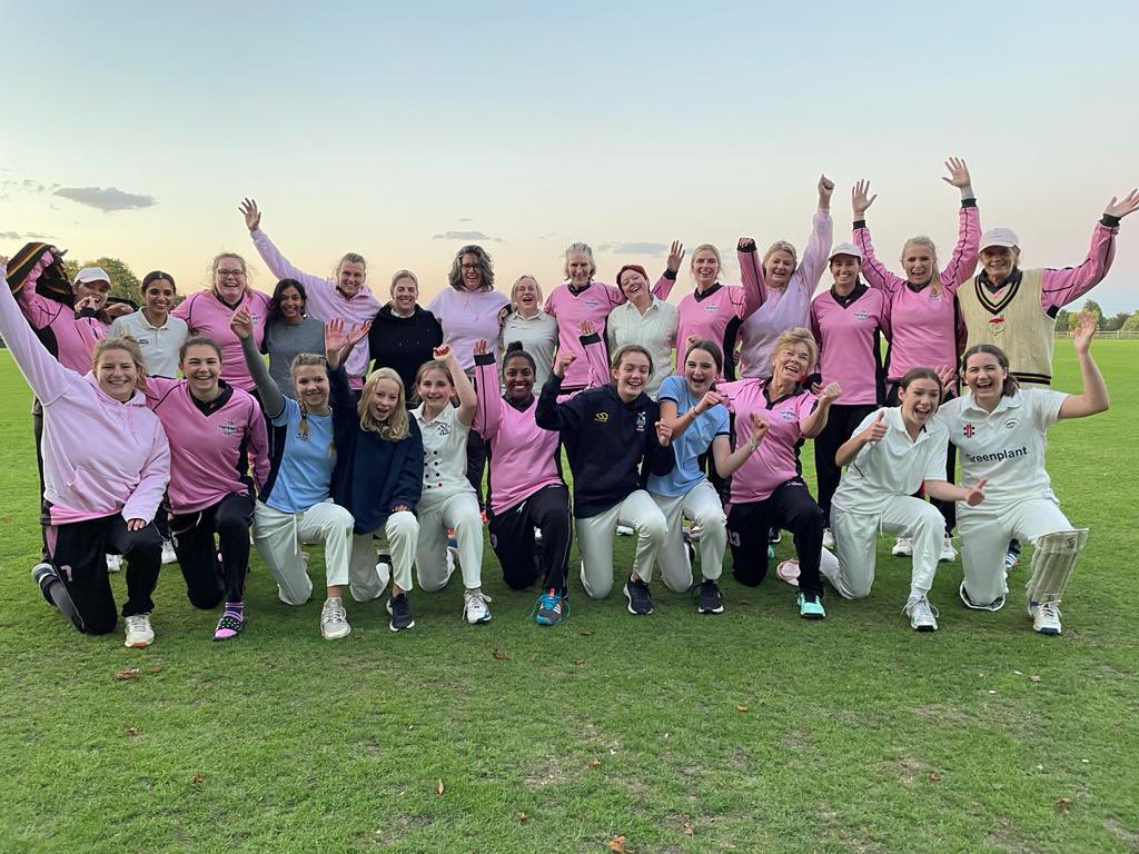 Sun sets on cricket season <a href="/astonrowant_cc/">Aston Rowant CC</a> - Lucy, Sophia &amp; Niamh <a href="/ShskPE/">SHSK Sport</a> playing in Oxfordshire / Berkshire Invitation XI vs CTC De Flamingos (incl Dutch internationals!) on their 1st women’s tour. Runs for Lucy, wickets for Sophia, Niamh Player of Match. Great season, epic end.