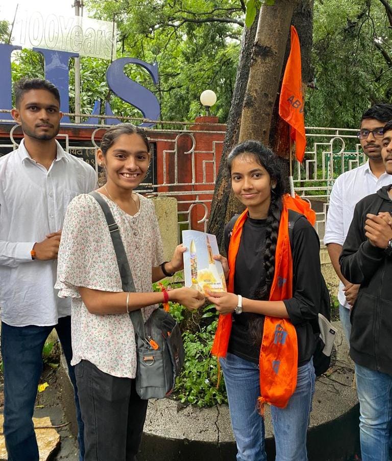 aarrroh's tweet photo. दि. १६ सप्टेंबर २०२२ रोजी डेक्कन नगरातील आय.एल.एस. विधी महाविद्यालयाची २०२२-२३ साठीची कार्यकारिणी व वसतिगृह समिती घोषणा करण्यात आली. महाविद्यालय अध्यक्ष म्हणून तेजस तेली याची घोषणा करण्यात आली. 
यावेळी प्रमुख उपस्थिती म्हणून महानगर सहमंत्री सोहम नारकर उपस्थित होते. 

@ABVPPune https://t.co/NHJxhHsW3D