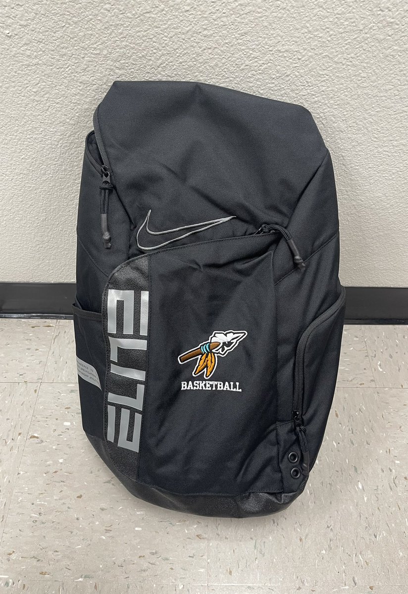 Copper_Hoops's tweet photo. New bags for those that put in the work! Work hard and earn swag! #climbtheladder #Aztecs https://t.co/D9pZ9FTY2q