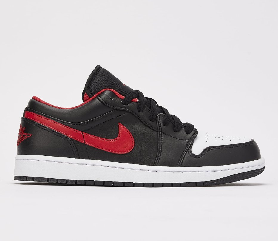 SOLELINKS on Twitter "Ad Air Jordan 1 Low 'Black/Fire Red' DTLRhttps//bit.ly/3qGGThk Finish