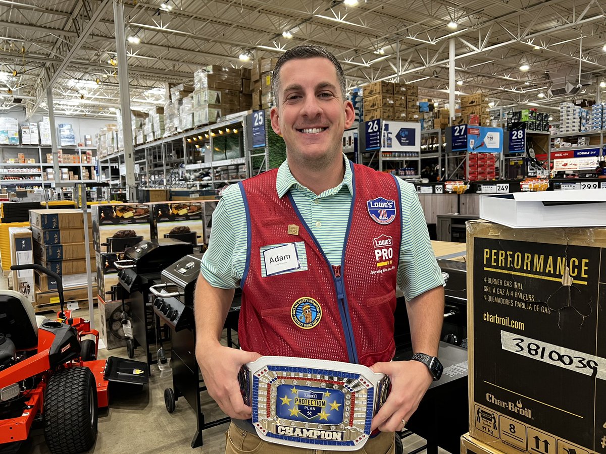 Tracey Fox tweet media