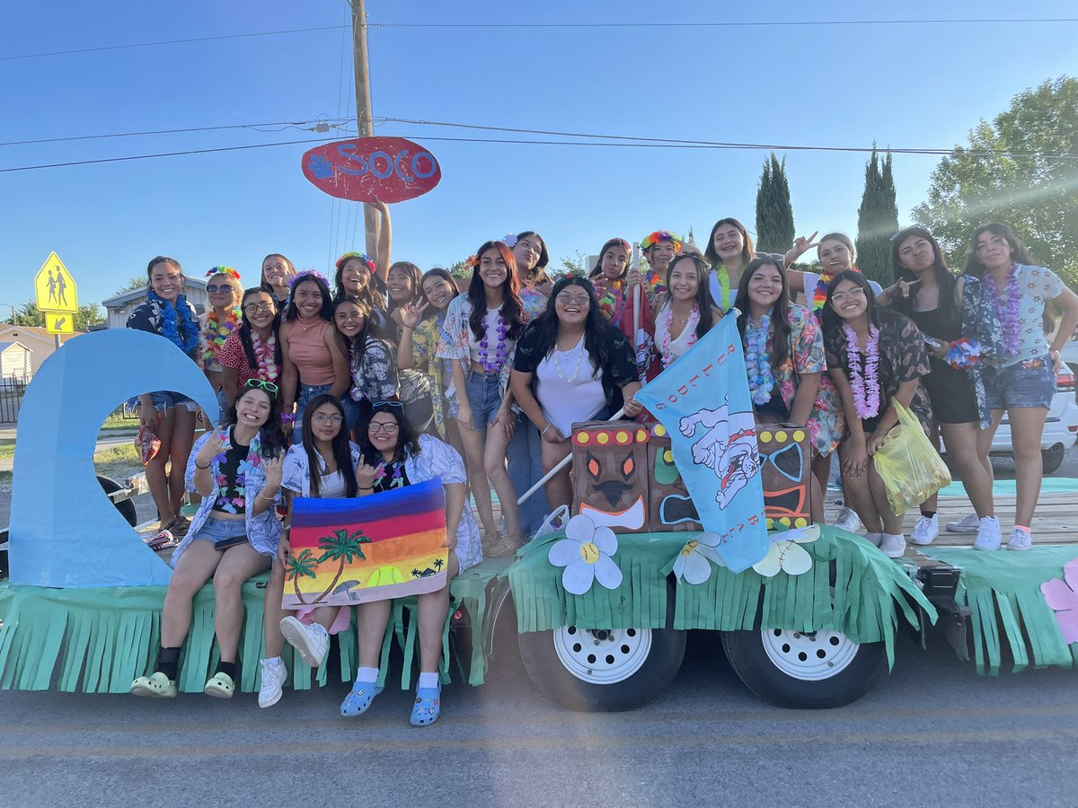 Socorro Softball 🥎  2022 homecoming parade