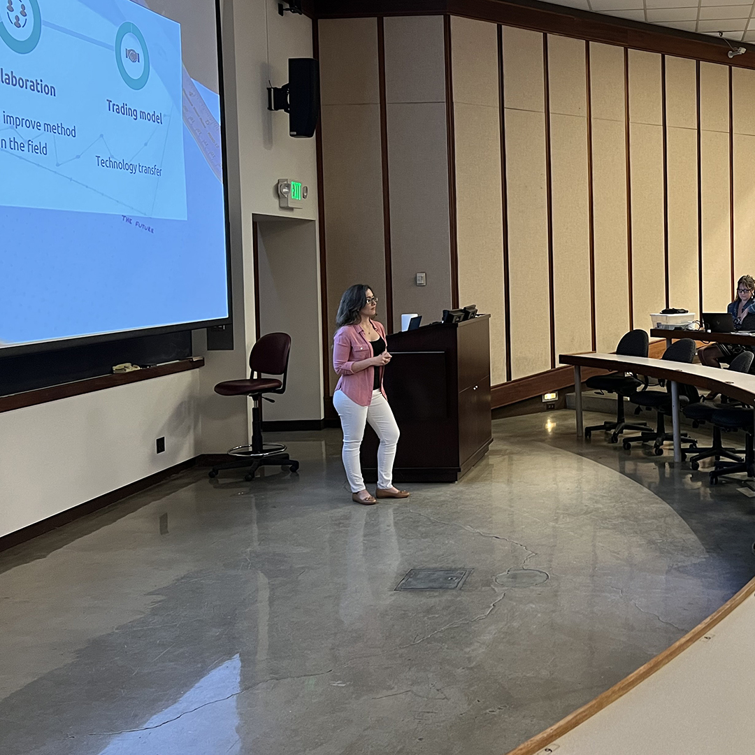 UCDavisInnovate's tweet photo. #IdeasIntoAction💡UC #Entrepreneurship Academy participants flex new startup skills &amp; pitch their ventures for expert &amp; peer feedback. Inspiring week helping #AggieInnovators &amp; @sactopreneur teams move 🌟ideas out into the world.@ucdfst @renatabassis @UCDavisPlants @UCDavisECE https://t.co/9cv1pYkCoy