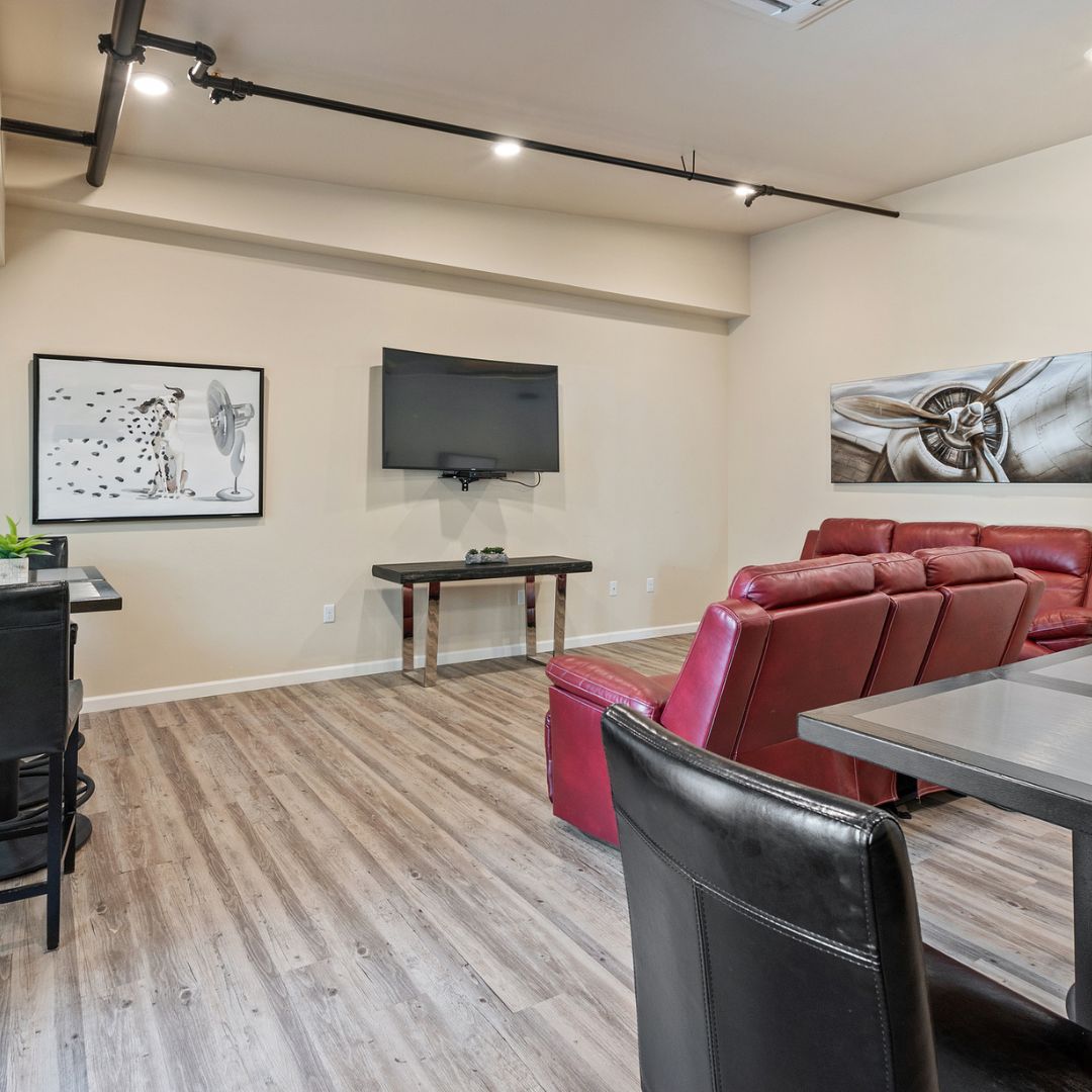 ElevateSequoia's tweet photo. Vaulted ceilings, unique floor plans, and in-unit washers and dryers make Sunrise Residences in Fairfield, CA the perfect place to call home.✨ Pick the floorplan that matches your lifestyle: https://t.co/soqXvFexCs #ElevateToSequoia https://t.co/IZd50jScAJ