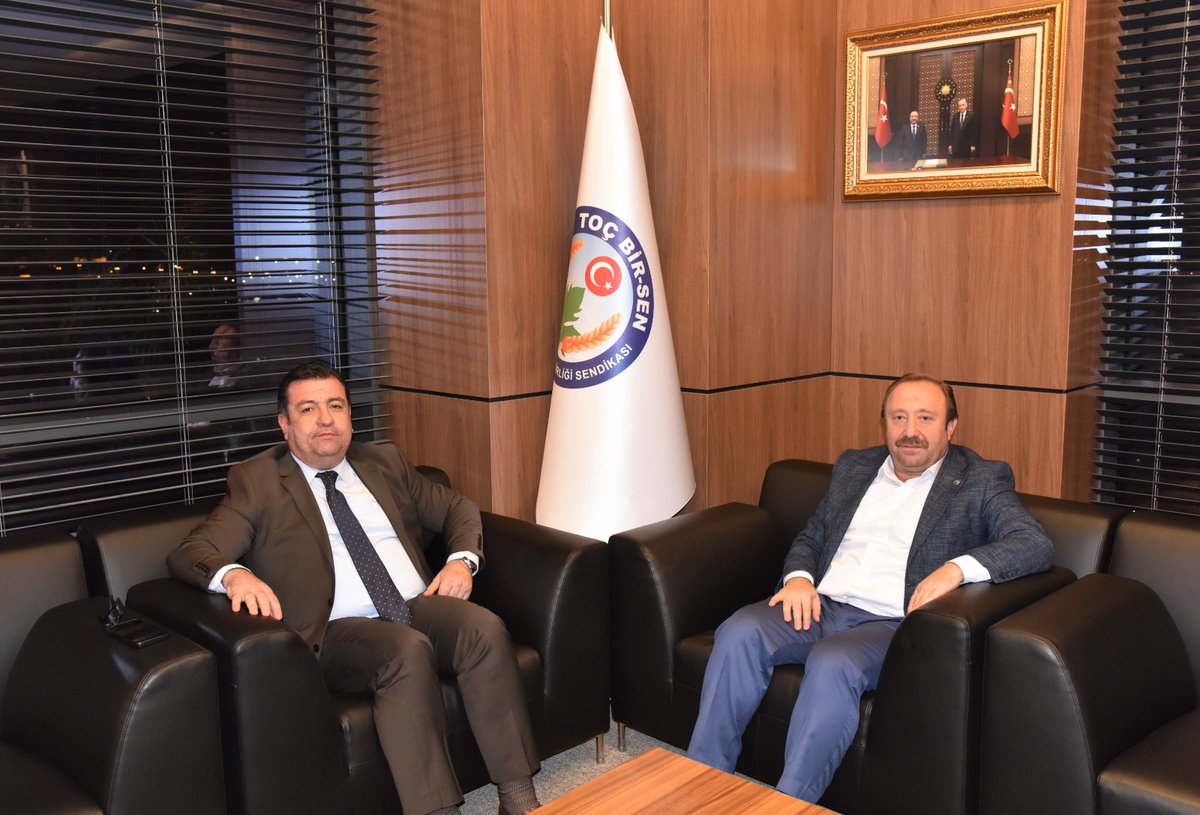 huseyinozturk_1's tweet photo. TİGEM Genel Müdürü Sayın Dr. Hasan Gezginç’i Genel Merkezimizde misafir ettik.

Sayın @hasangezginc ’e iade-i ziyareti dolayısıyla teşekkür ederiz. https://t.co/XIiv5g8Jgj