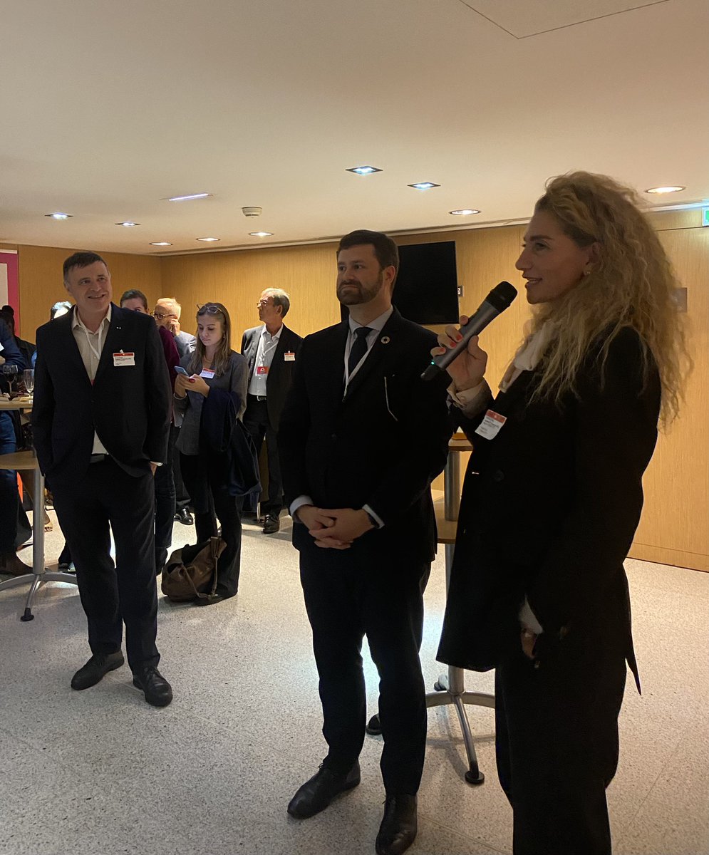 Comment redéfinir un nouveau Progrès qui profite à tous ? Le Tour de France du dialogue de <a href="/EntProgres/">Entreprise et Progrès</a> avec les jeunes générations, c’est parti ! Avec les <a href="/Les_RDD/">Les Rencontres du Développement Durable</a>…A suivre très vite ! #NouveauProgrès