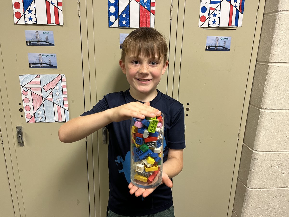 Mrs. Langeland - Waukazoo School tweet media