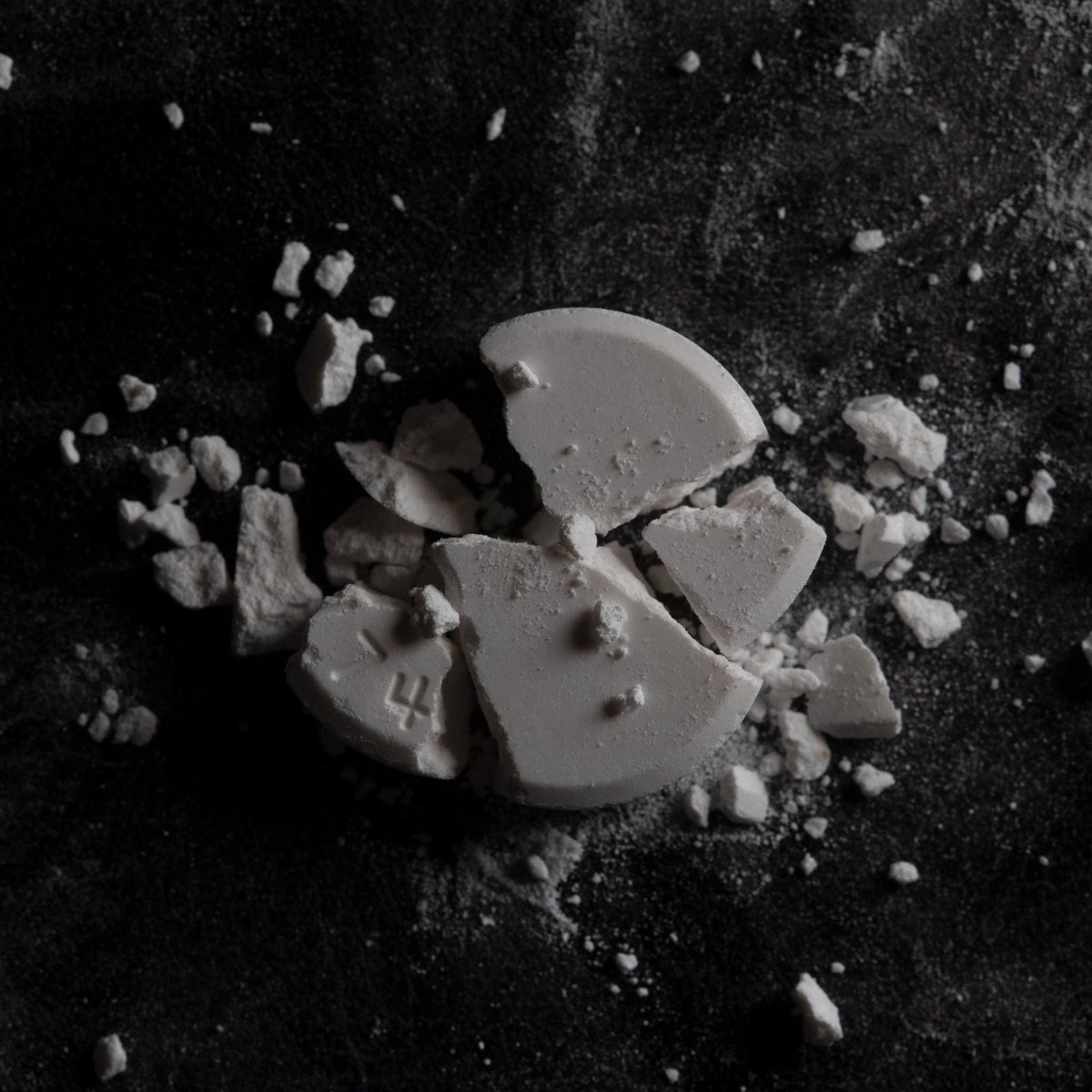 SneakerPimpsNow's tweet photo. ‘Fighter’ single cover raw photograph.
#squaringthecircle #sneakerpimps #sp4 #behindthescenes #chriscorner #liamhowe #triphop #fighter #electronicmusic https://t.co/ZMSZgdwurd