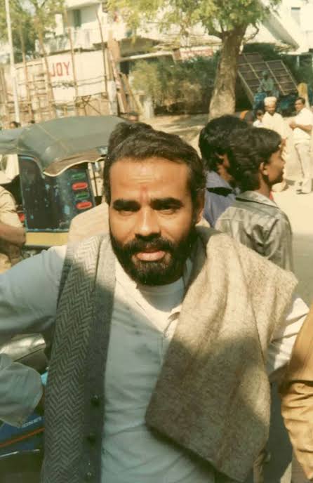 FczIJbjaAAAUNdU?format=jpg&name=900x900