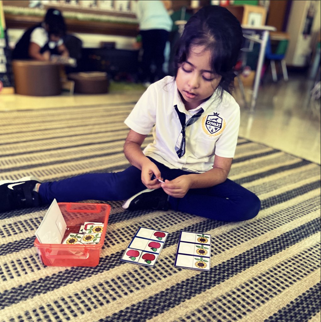 SPEDTEACHDISD's tweet photo. A collaborative campfire ๐ & looking for #SimilaritiesAndDifferences. #CooperativeLearning #MarzanosHighYieldStrategies in #EarlyChildhoodSpecialEd @ICanReadDallas @PersonalizeDISD @CowartDISD @DISDSPED @DISDSpecialized https://t.co/YNfvzHD1Sb