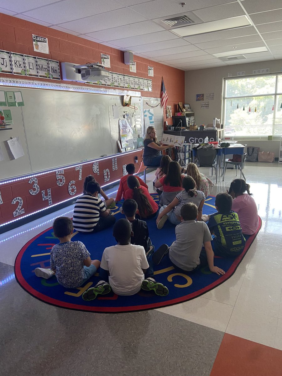 Tiffany Groce 🍎 tweet media