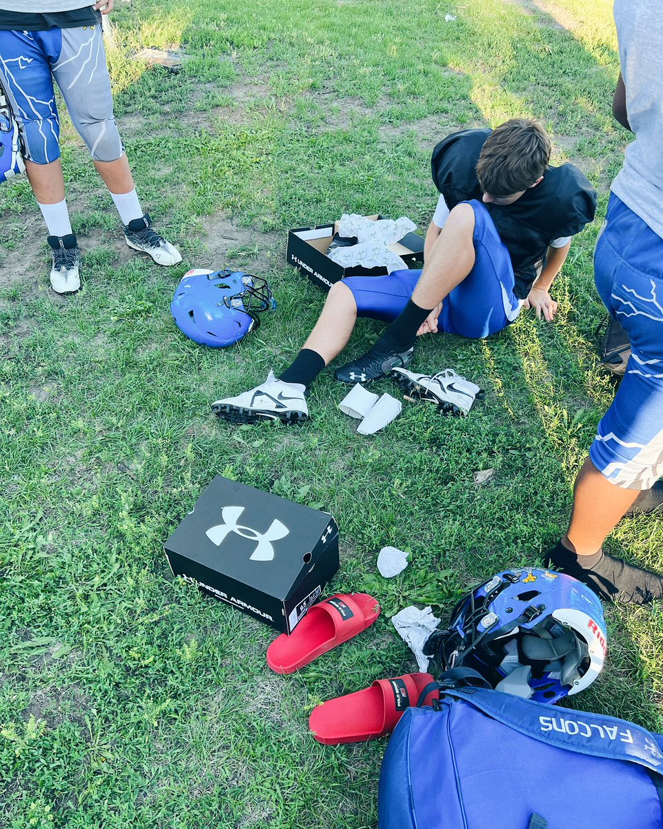 NextofCan's tweet photo. 22 pairs of football cleats delivered to @FalconsPhelps ✔️ Thank you @Twins for your very generous donation! #onecommunityatatime https://t.co/kjq3IUbM7Z