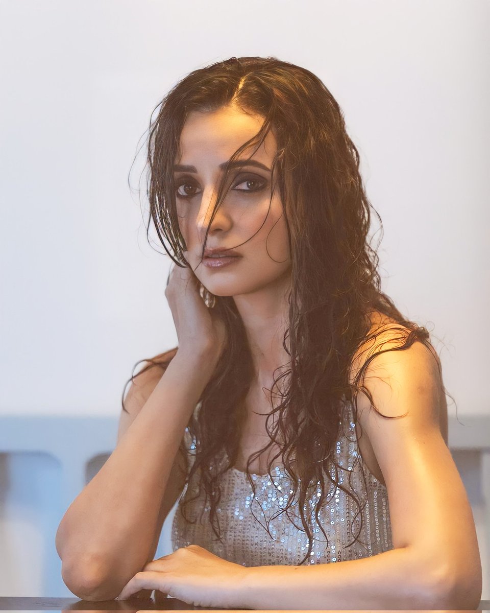 ahanthi's tweet photo. HAPPY BIRTHDAY SANAYA IRANI 
May all your dreams come true.
#SanayaIrani #Arshi #ipkknd https://t.co/wWewyIwQhF