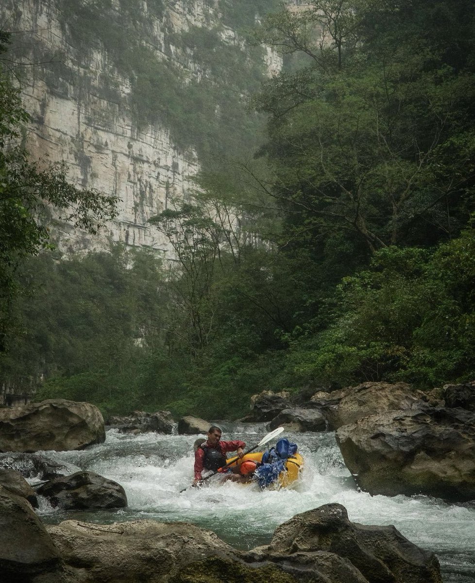 While prime boating season may be wrapping up, our gear is built to withstand adventure in any season, any climate. 

We can’t wait to see what journeys fall holds for everybody 🍂

📸 @nahuaexpeditions