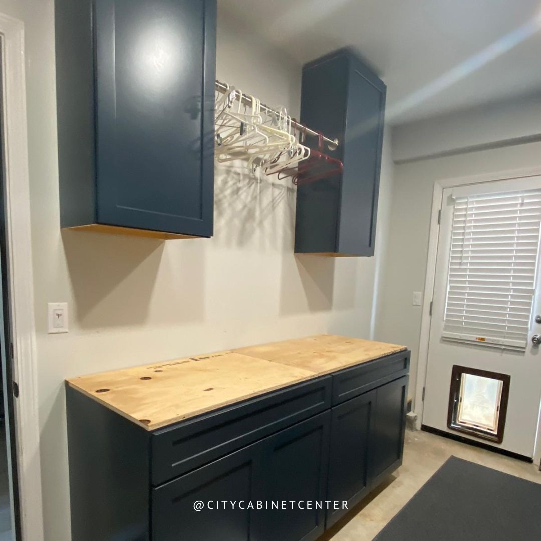 CityCabinetCntr's tweet photo. Happy Friday!

Laundry room installation in progress ... 🔨

#jobsite  #behindthescene #laundrymakeover #SanDiegoKitchenAndBathSpecialits  #CityCabinetCenter https://t.co/nTSKpVaTeP