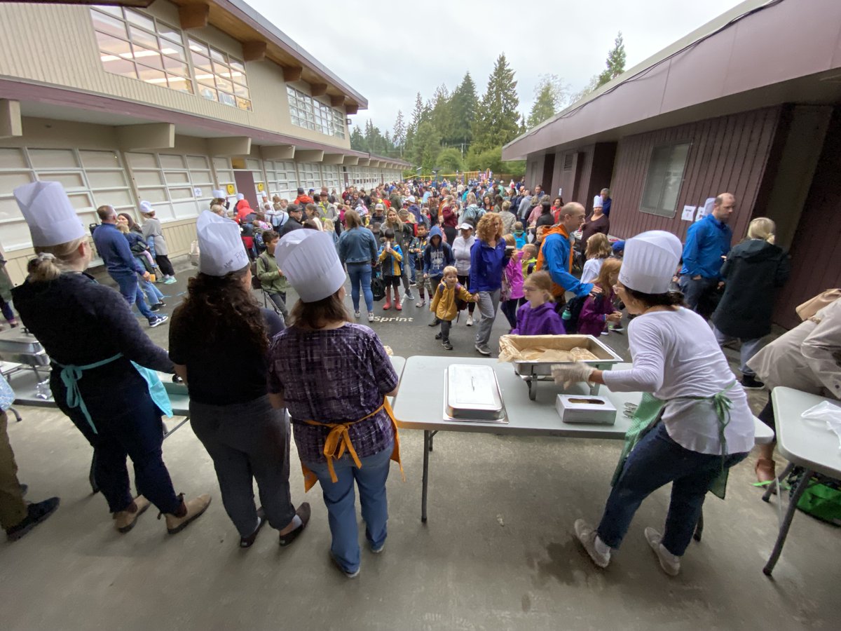School District 44 (@nvsd44) on Twitter photo Awesome display of connection and community today at <a href="/RossRoad44/">Ross Road Elementary School</a> in #northvan where staff hosted a pancake breakfast for students and families. #bced Awesome display of connection and community today at <a href="/RossRoad44/">Ross Road Elementary School</a> in #northvan where staff hosted a pancake breakfast for students and families. #bced