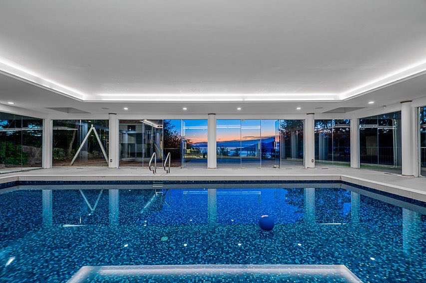 ✨LUXURY OPEN HOUSE✨
Saturday, September 17 | 2-4 PM
📍4893 Northwood Pl, West Vancouver
5 BD | 7 BTH | 8,904 SQFT | 1.04 ACRE LOT
Offerred for $5,998,000