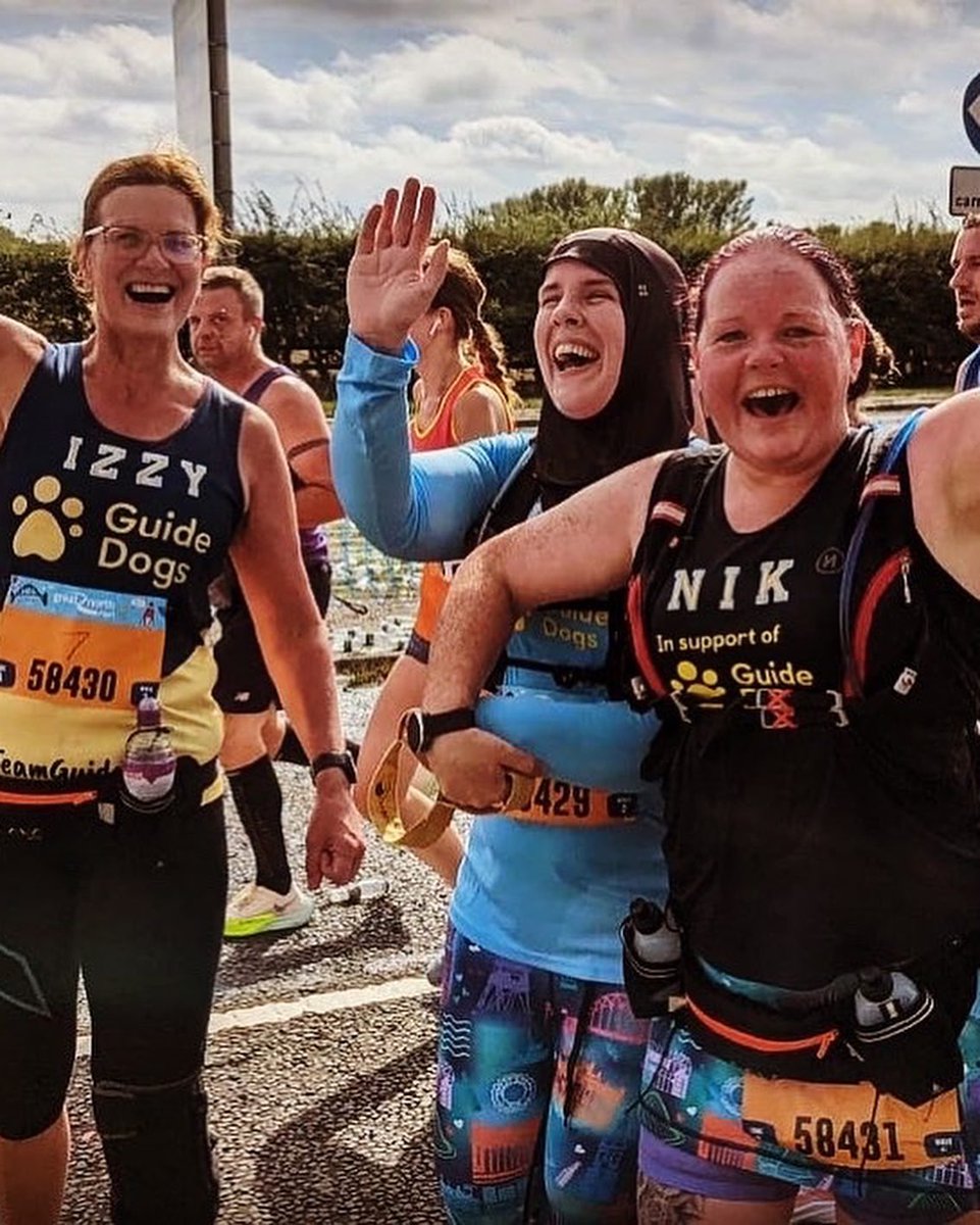 Vision2Run's tweet image. Running our first GNR , Raising over £4000 for @guidedogs, Guide dogs support bus at Mile 6 and the best weekend with @scparkrun pals. #GNR2022 #BlindRunner #SightedGuide