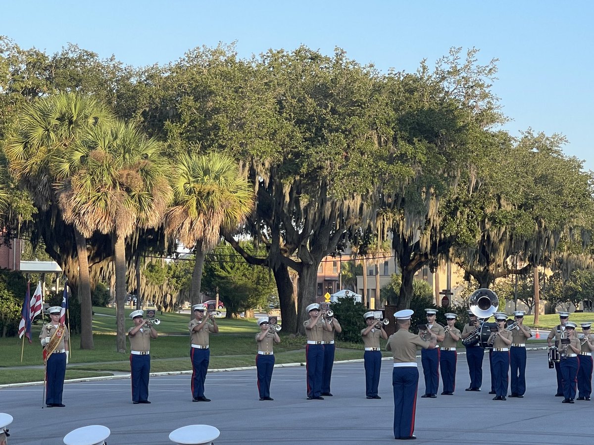 AndrewJacksonHS's tweet photo. AJHS JORTC attending Morning Colors at MCRD Paris Island. @DuvalSchools https://t.co/9jCcNaqUc8