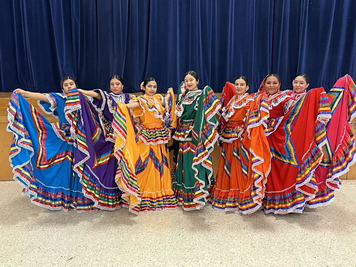 BEHSbands's tweet photo. Fantastic Hispanic Heritage Celebration. https://t.co/ckJyaNtuyr