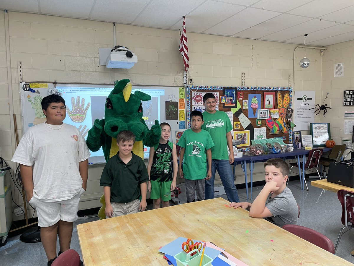 LRMSLakers's tweet photo. Loving the LAKER Pride today! We even had a special guest appearance from our mascot “Louie” the Laker! #AimforExcellence https://t.co/9VIYBt8no2