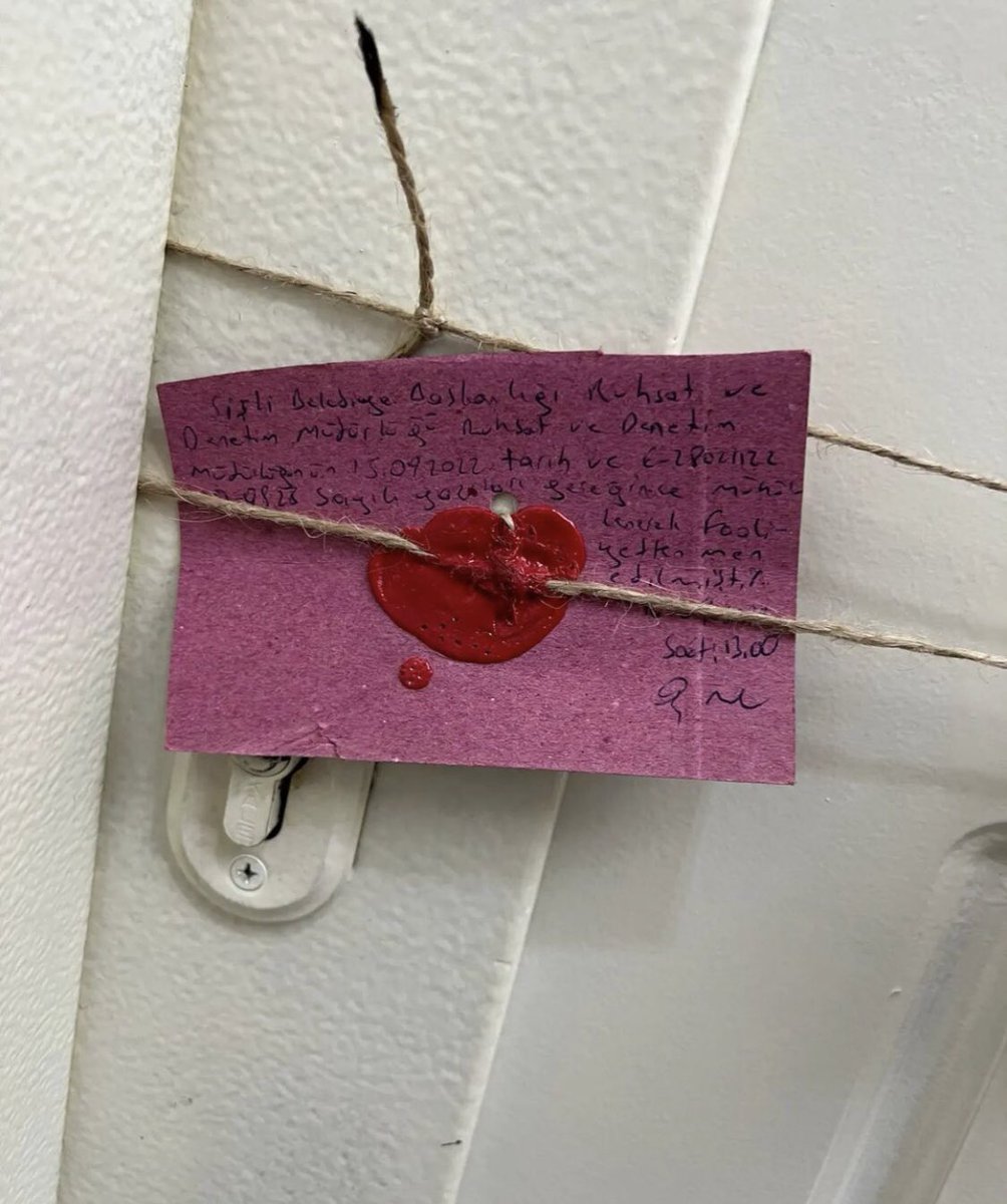 <a href="/sgokbakar/">Şahan Gökbakar</a> #ŞişliBelediyeBaskanıİstifa

Bu nedir bilirmisiniz utancın gafletin emeğin ekmeğin gözyaşının resmi ne yaptı şişlideki güzellik salonları da böyle bir işkenceye maruz kaldı cevabını kim verecek <a href="/sislibelediyesi/">Şişli Belediyesi</a> mi 
<a href="/istanbulbld/">İstanbul Büyükşehir Belediyesi</a> mi
<a href="/ekrem_imamoglu/">Ekrem İmamoğlu</a> mu