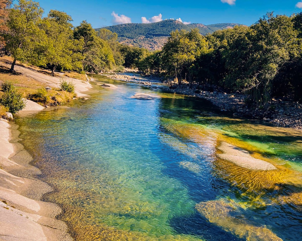 CasaChaluca's tweet photo. Nos mandan esta preciosa foto de Navalguijo. Reserva 
@CasaChaluca
 en: https://t.co/FyJpUX0gRC https://t.co/ayQcWPhFrk o casachaluca@gmail.com #relax #alojamientorural #casarural #turismorural #escapadarural #TurismoconPerros #DogFriendly #CasaChaluca https://t.co/Tbqm9kx3EH