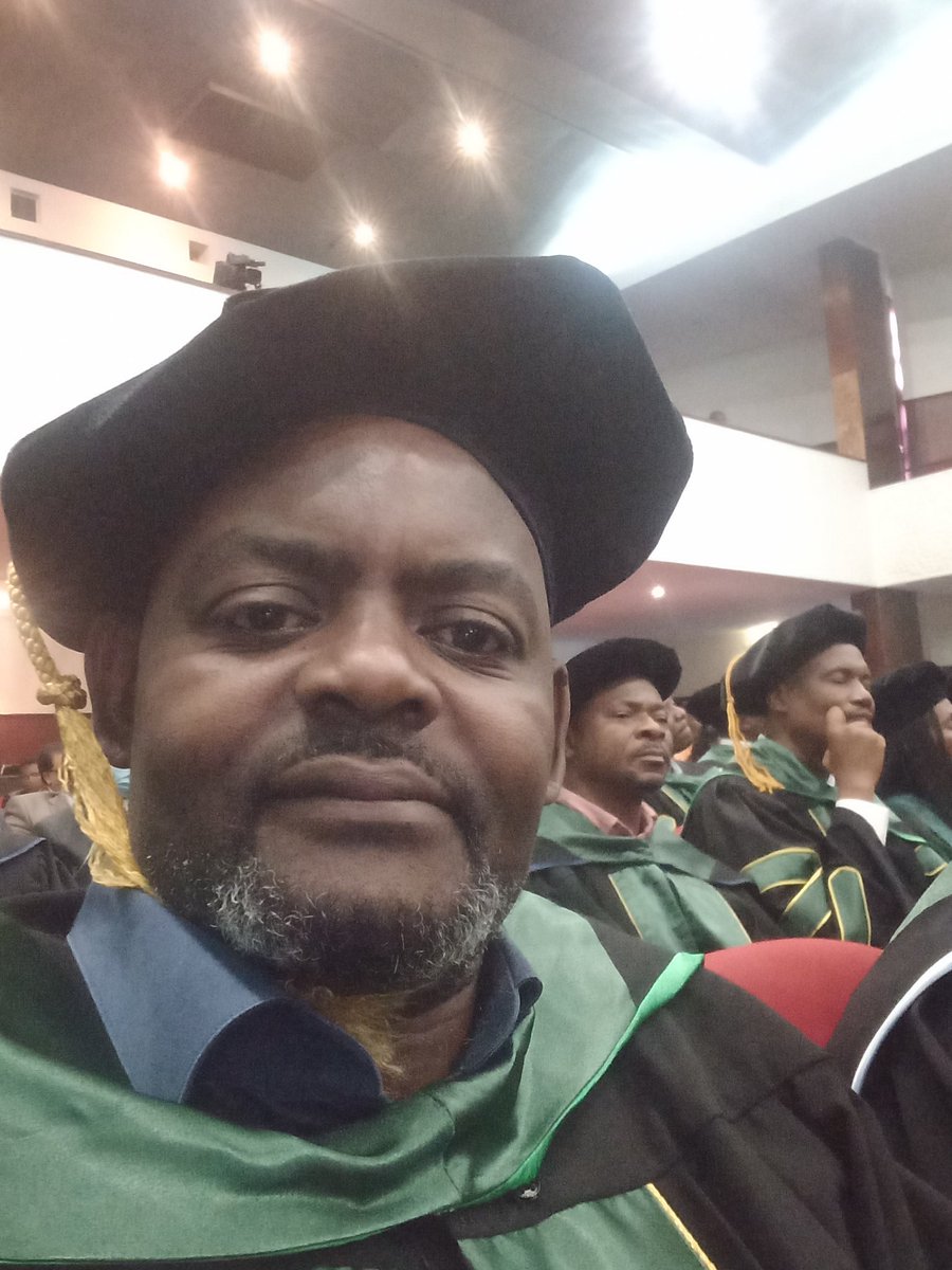 dachongo's tweet image. Tive a honra de presenciar a otorga de Honoris em Conservação de Biodiversidade e Mudanças Climáticas ao Presidente FJN pela UEM juntamente com o Primeiro Reitor da UniZambeze Prof. Catedrático Bhangy Cassy