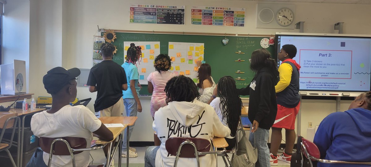 ms_faraci's tweet photo. Setting classroom expectations with the students was alot of fun. Here's to a great year 💚 @bklawtech @bklawtechhoops https://t.co/qzZ1ODddf7